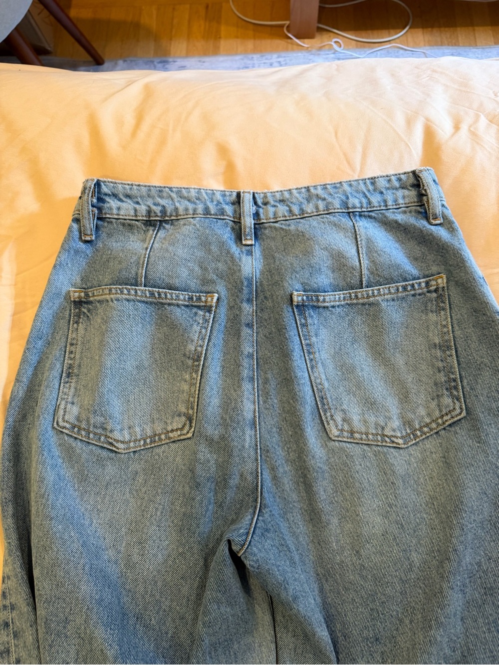 Anthropologie Pilero High-Rise
Pleated Cuff Trouser Jeans - Picture 6 of 8